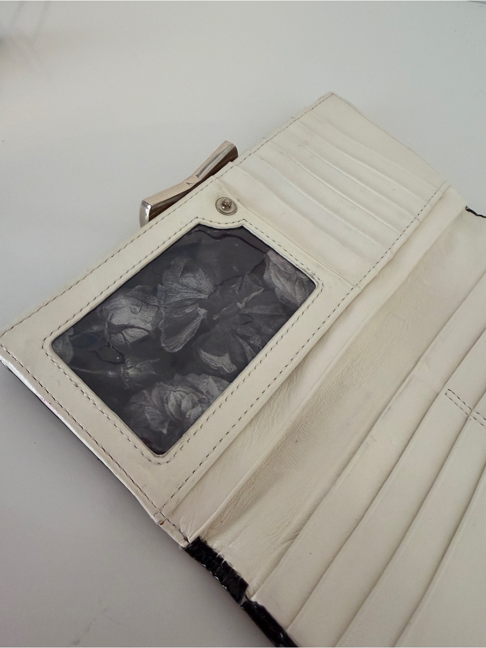 TED BAKER Black Patent Matinee Wallet - Picture 6 of 12